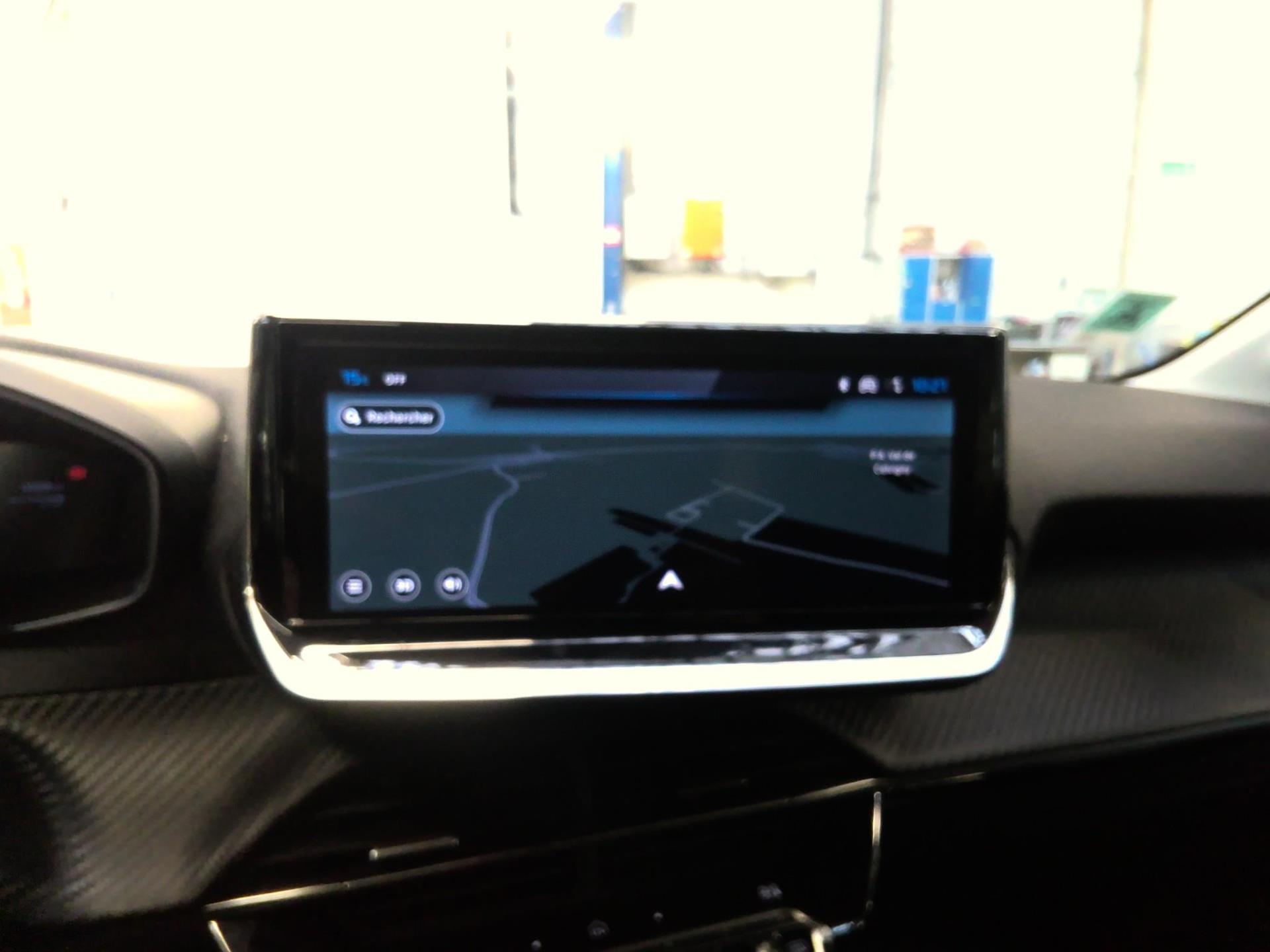 Peugeot 208 Hybrid 100 e-DCS6 Allure 2025