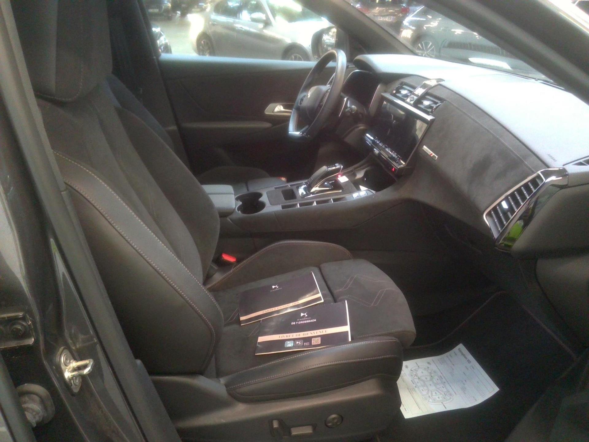 DS DS7 Crossback BlueHDi 130 EAT8 Performance Line+ 2021