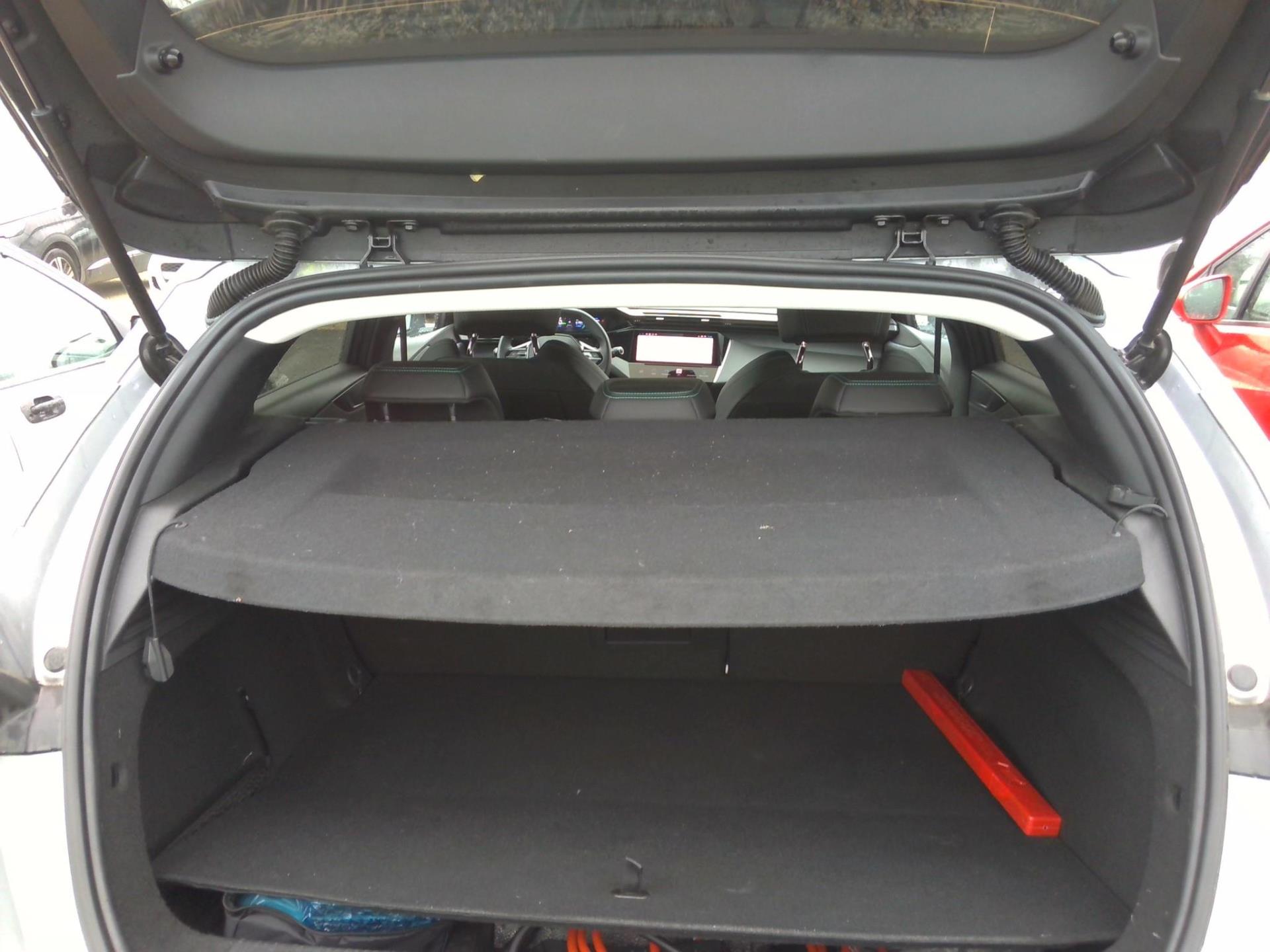 Peugeot 308 PHEV 180 e-EAT8 Allure Pack 2022