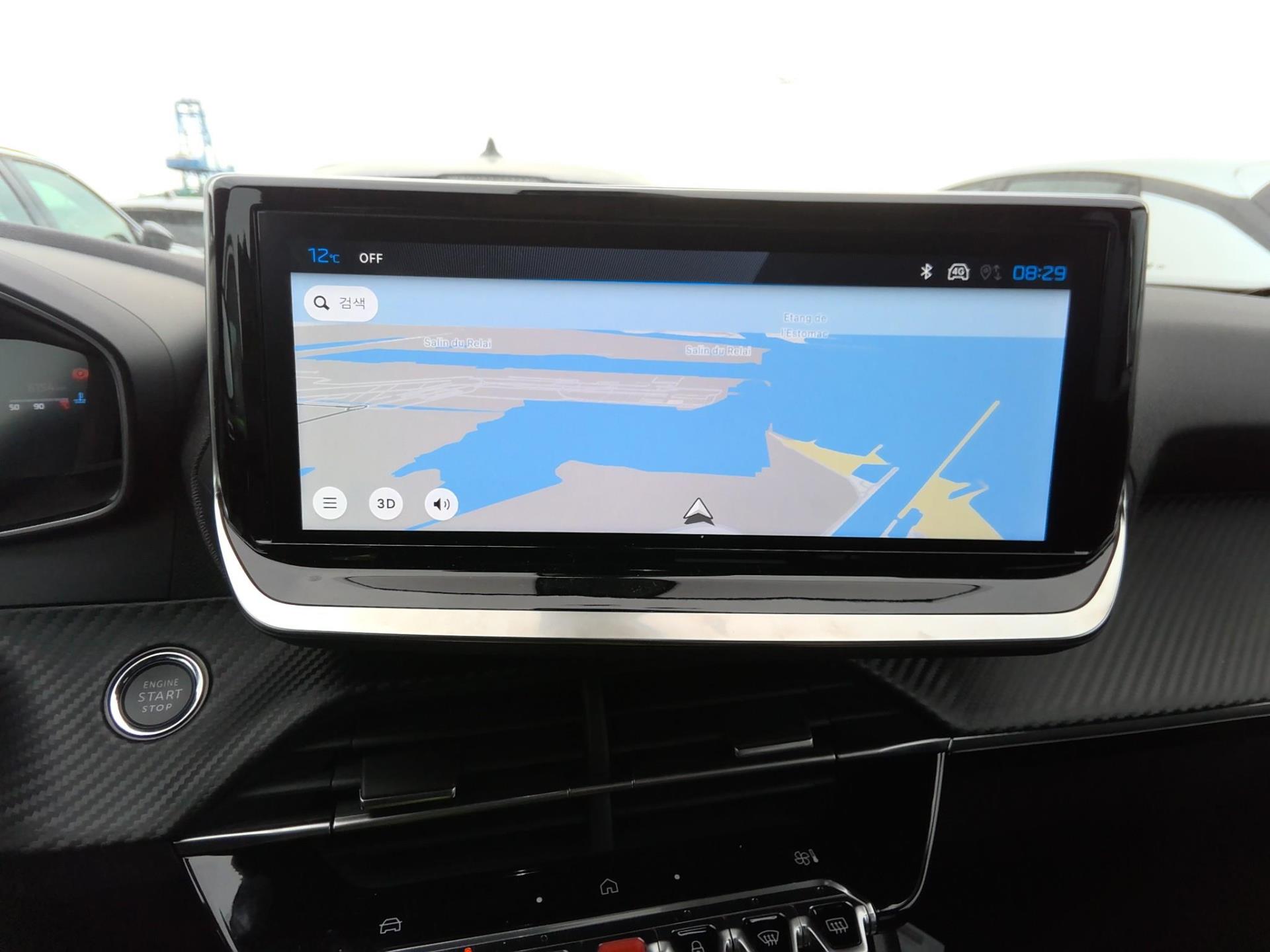 Peugeot 2008 Hybrid 136 e-DCS6 Allure 2025