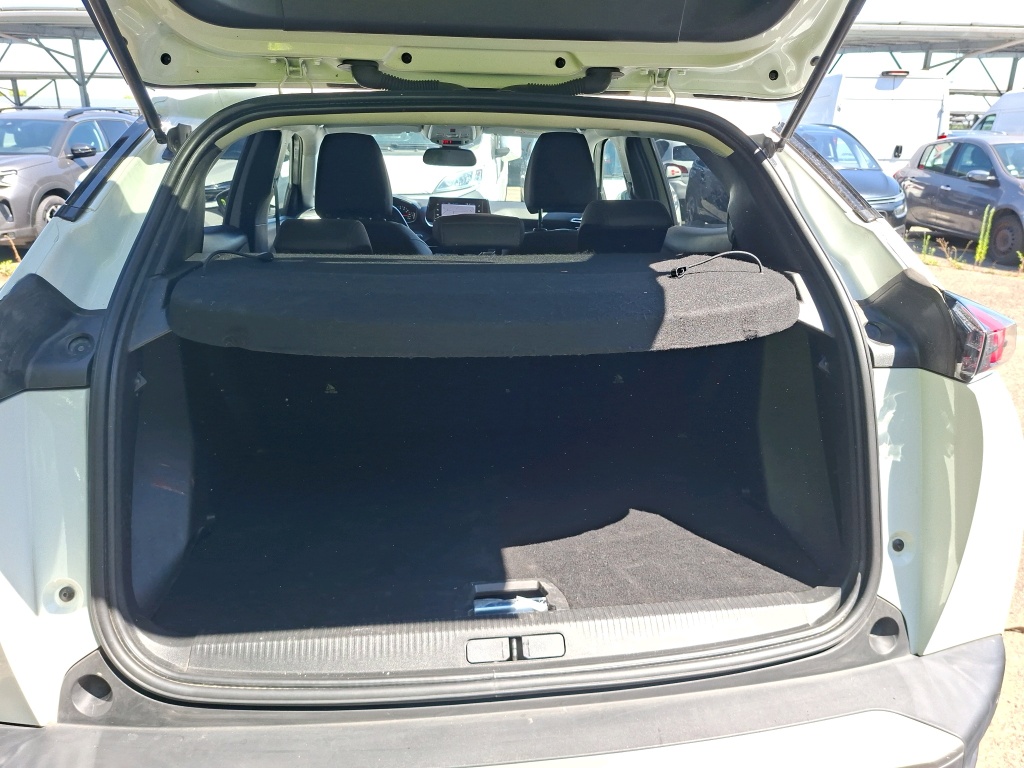 Peugeot 2008 BlueHDi 130 S&S EAT8 Allure 2020