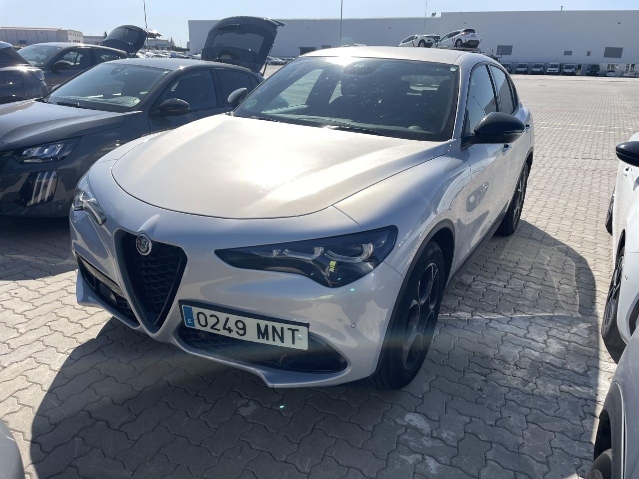 Foto Alfa Romeo Stelvio 2