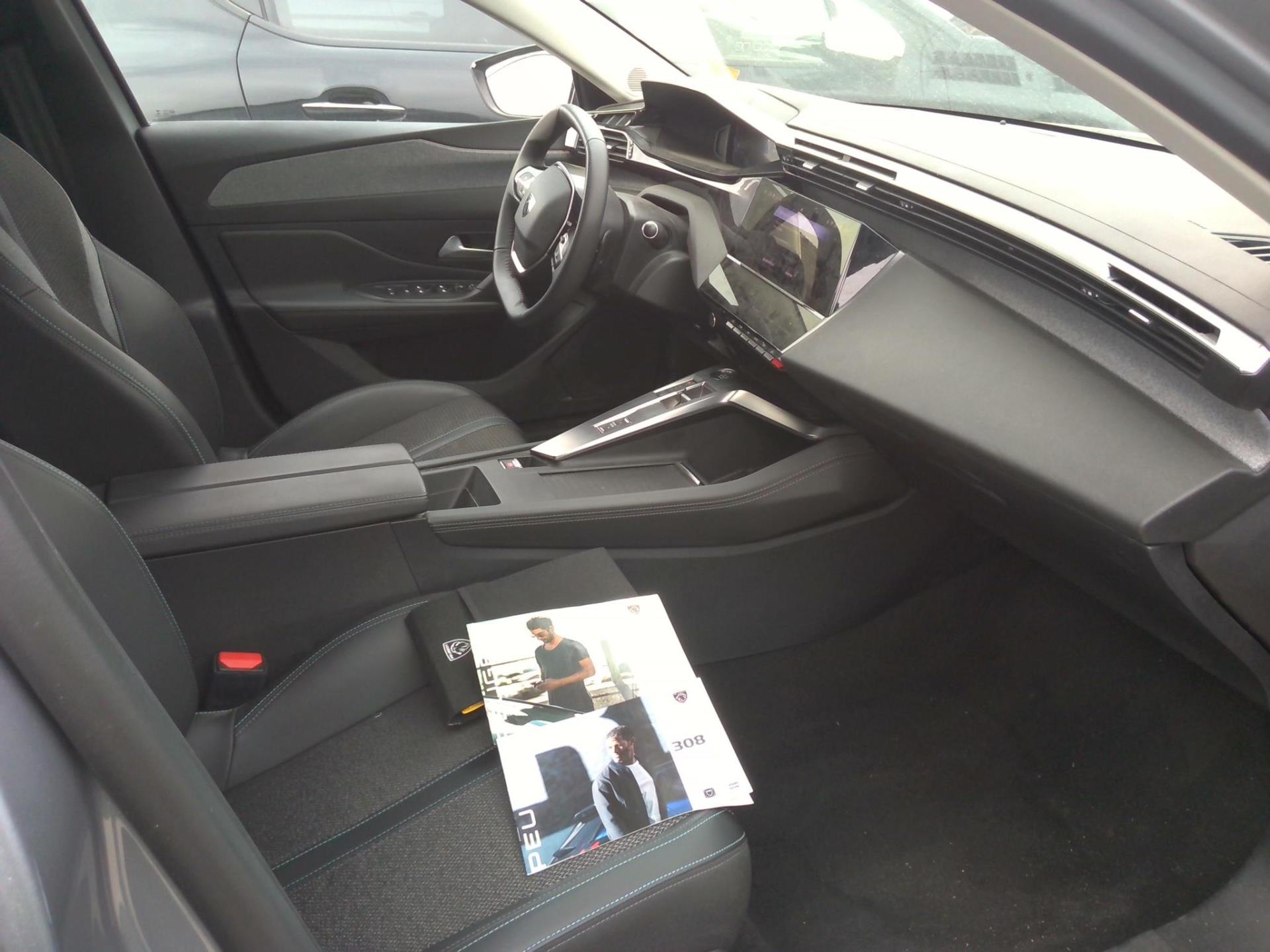 Peugeot 308 PHEV 180 e-EAT8 Allure Pack 2022