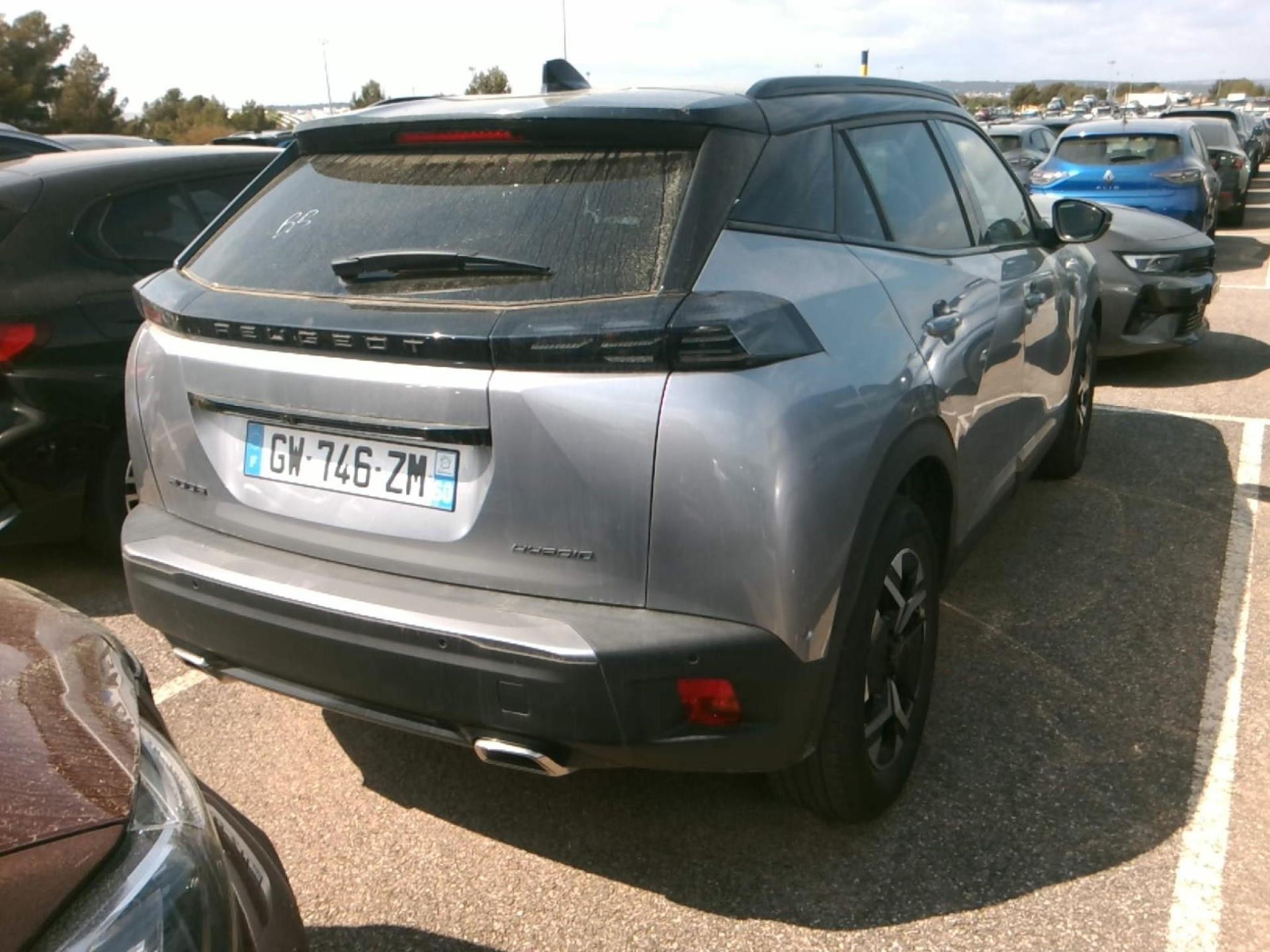 Peugeot 2008 Hybrid 136 e-DCS6 GT 2024