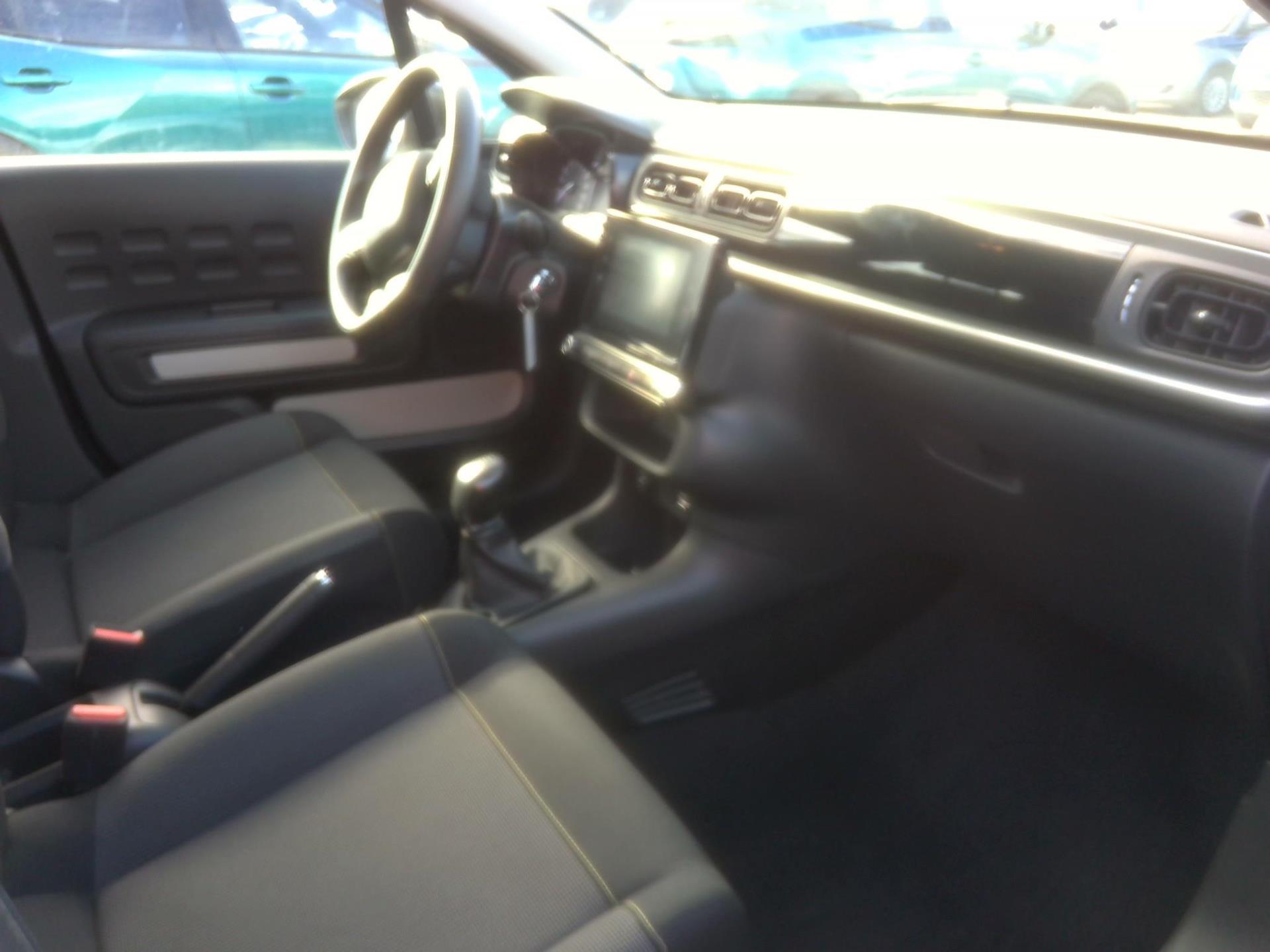 Citroen C3 PureTech 83 ch BVM5 Plus 2024