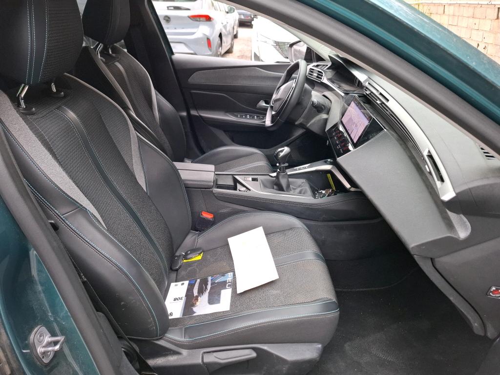 Peugeot 308 III 