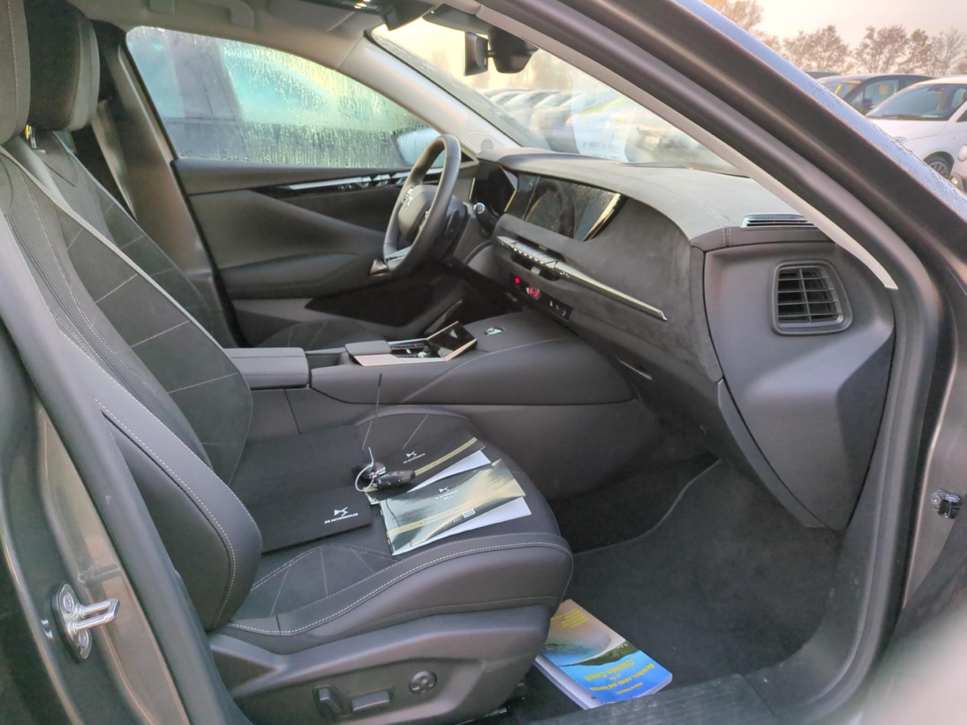 DS DS 4 BlueHDi 130 EAT8 Etoile - Alcantara 2024