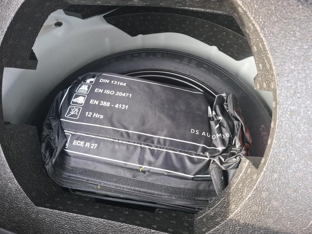 DS DS3 Crossback PureTech 130 EAT8 Performance Line+ 2021