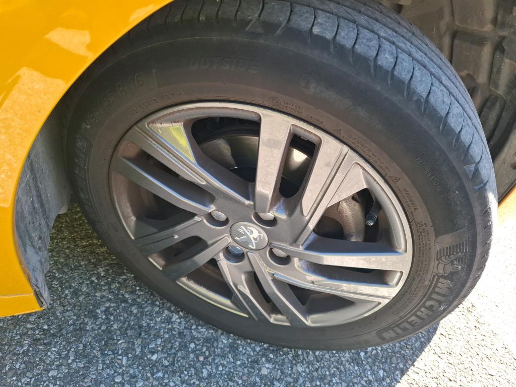 Peugeot 208 PureTech 100 S&S EAT8 Style 2022