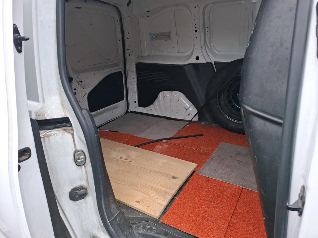 Peugeot PARTNER FOURGON STANDARD 650 KG BLUEHDI 75 BVM5 PREMIUM 2019