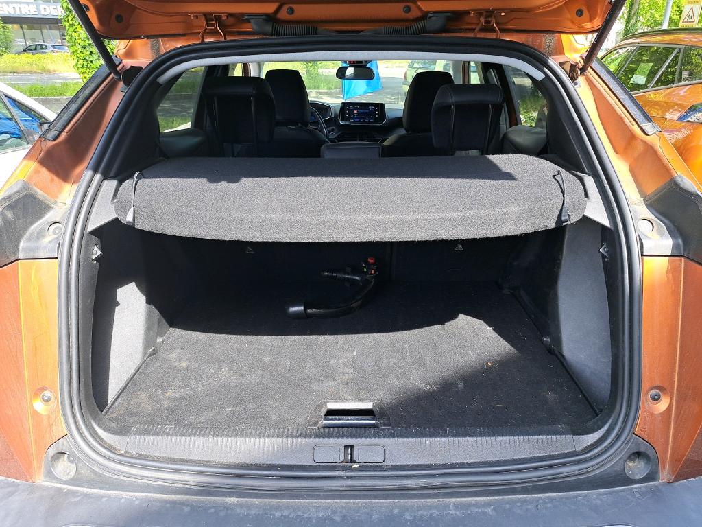 Peugeot 2008 BlueHDi 130 S&S EAT8 Allure Pack 2022