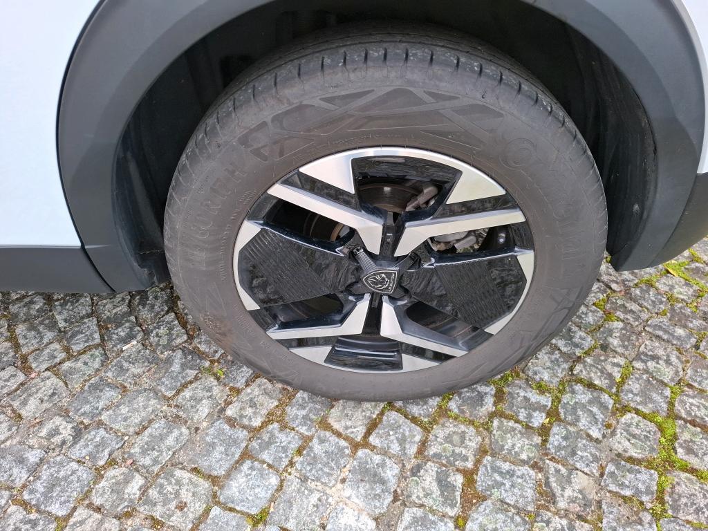 Peugeot 2008 PureTech 130 S&S EAT8 GT 2024