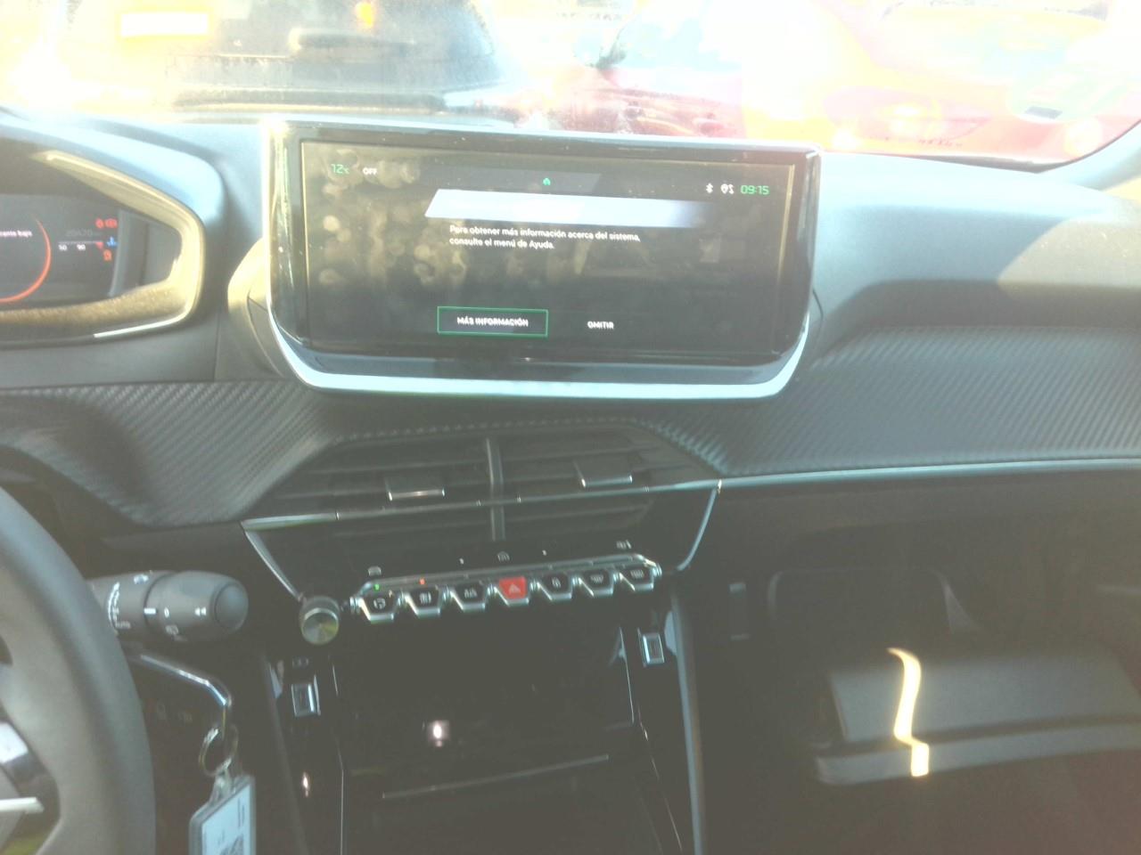 Foto Peugeot 2008 9
