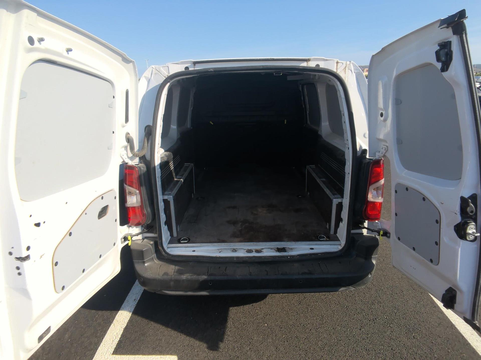 Citroen BERLINGO VAN TAILLE XL 950KG BLUEHDI 100 S&S BVM6 2024