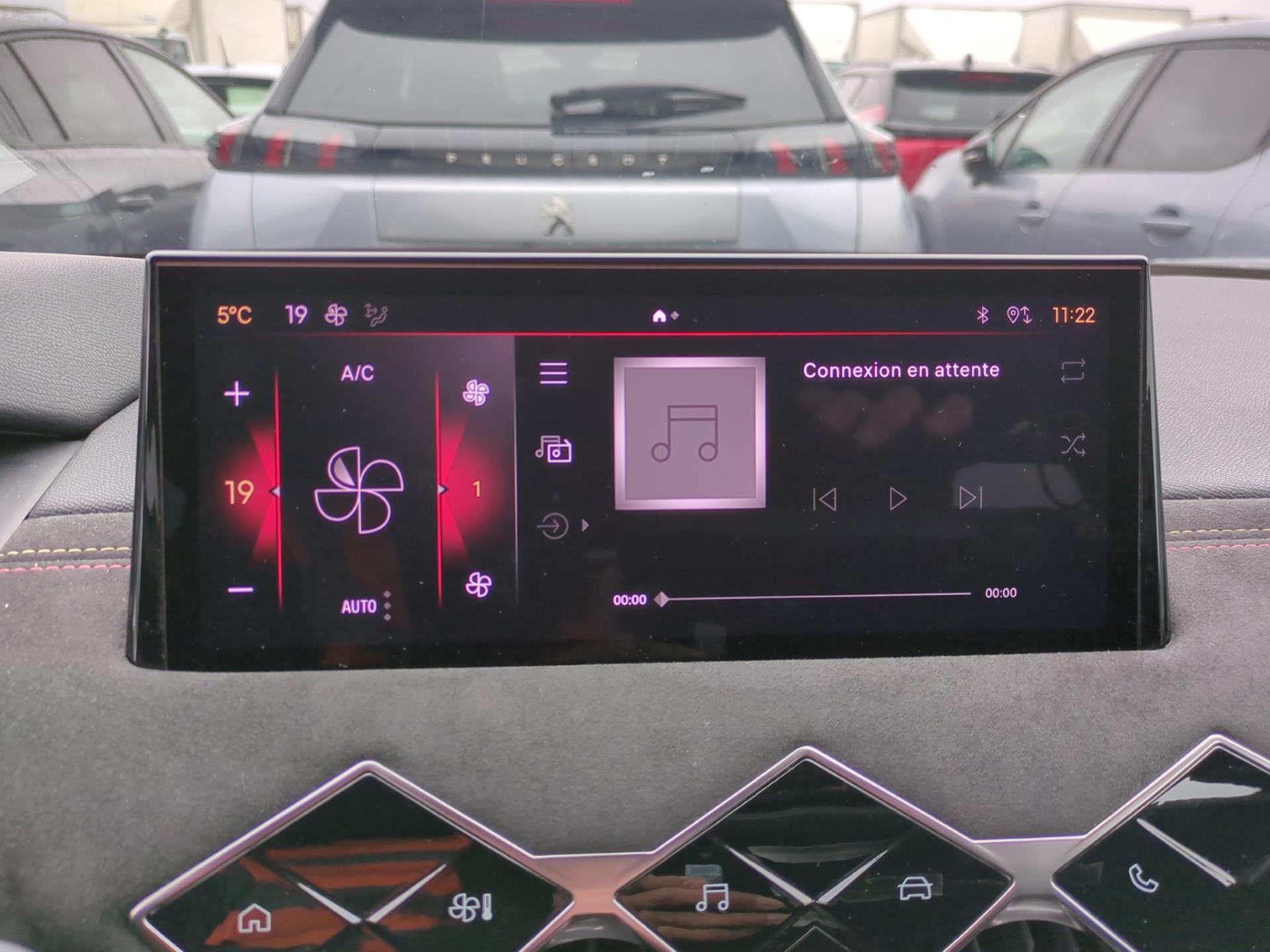 DS DS 3 PureTech 130 EAT8 Performance Line 2024