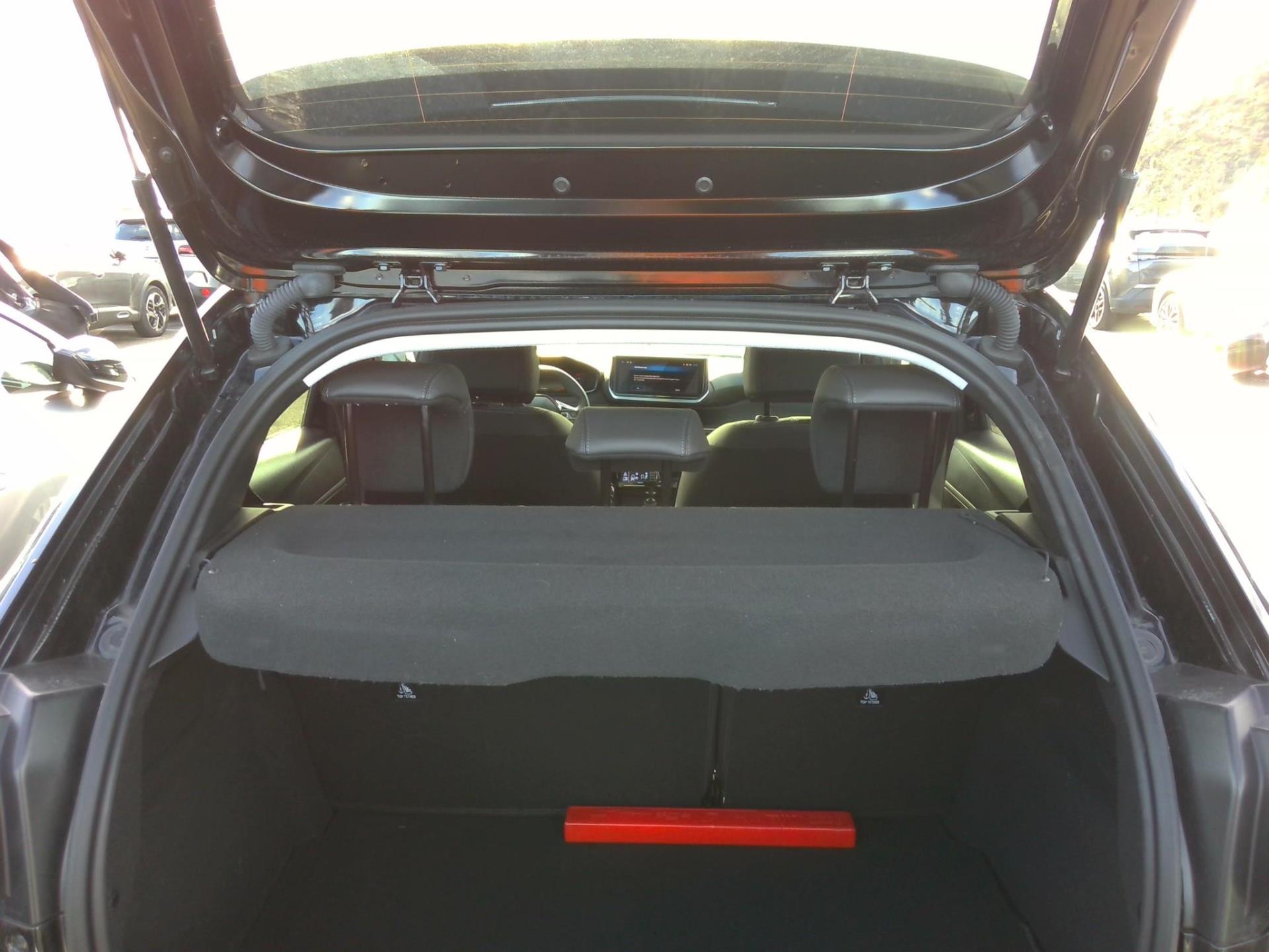 Peugeot 208 II 