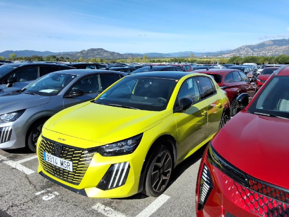 Foto Peugeot 508 Hybrid 4