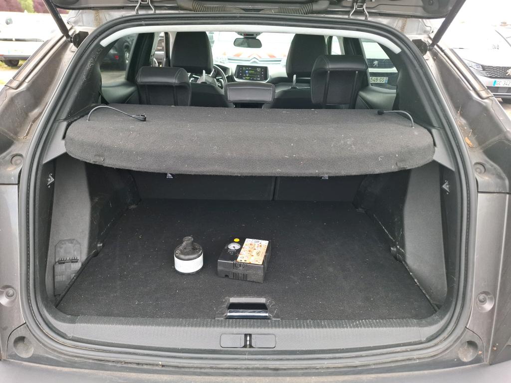 Peugeot 2008 PureTech 130 S&S EAT8 Allure Pack 2022
