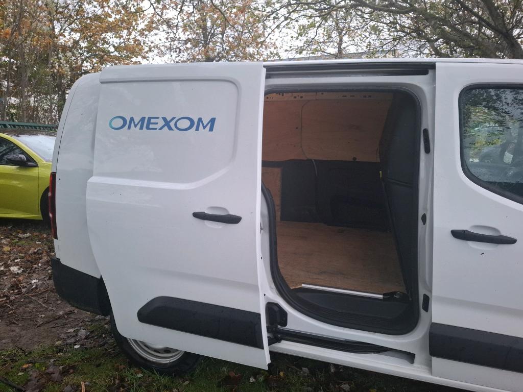 Peugeot PARTNER FOURGON LONG 950 KG BLUEHDI 100 S&S BVM6 PREMIUM 2022