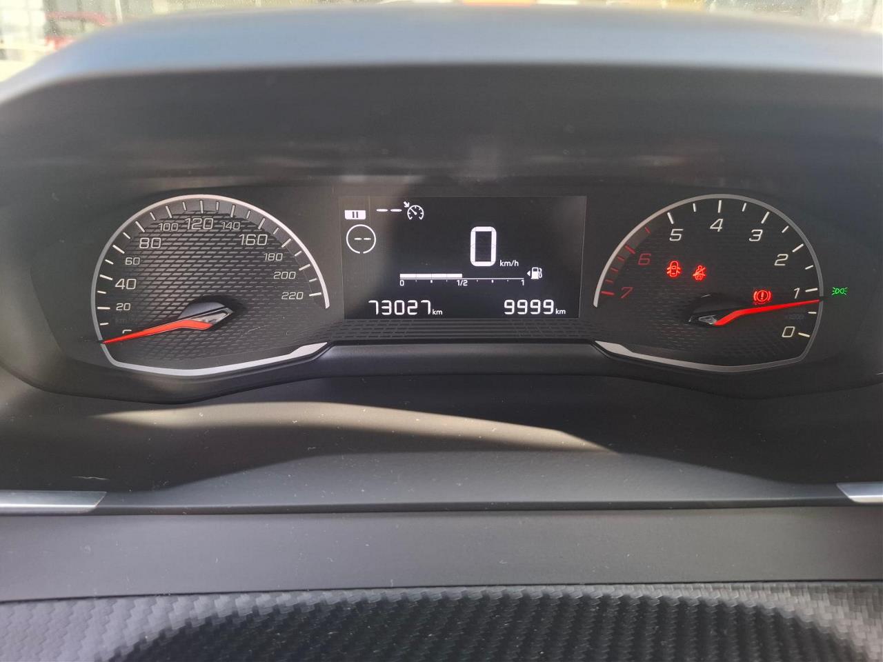 Foto Peugeot 2008 9