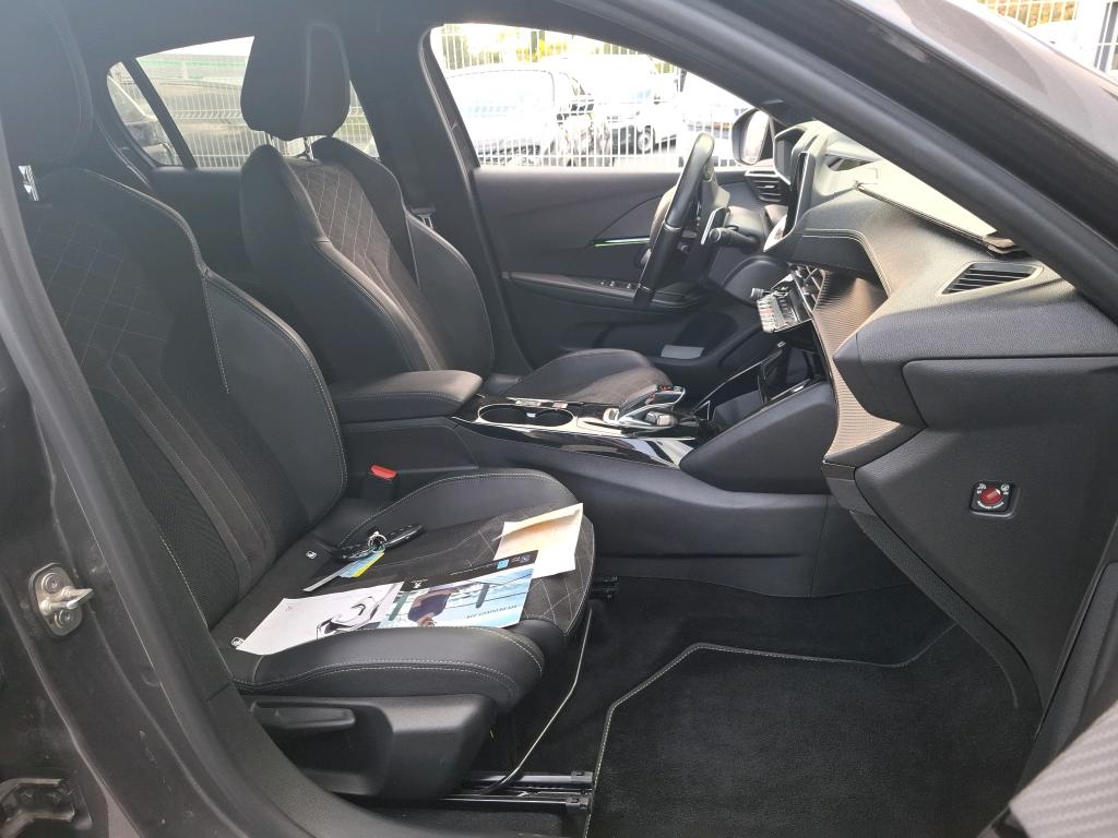 Peugeot 208 PureTech 100 S&S EAT8 GT Pack 2021
