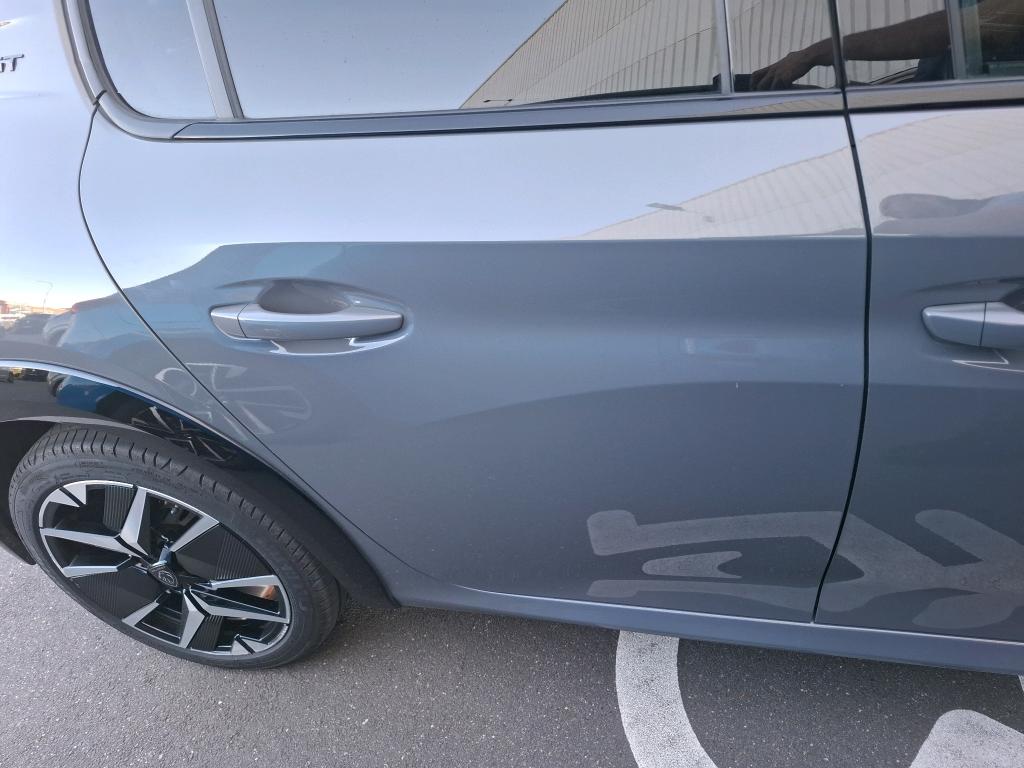 Peugeot 208 Hybrid 110 e-DCS6 GT 2025