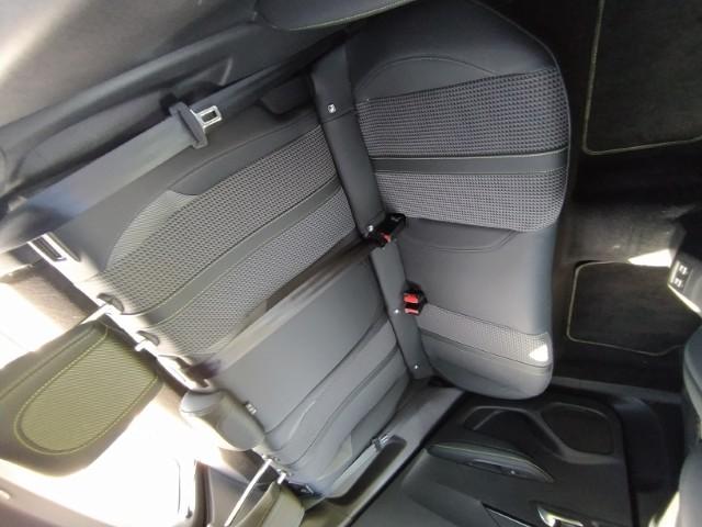 Foto Peugeot 2008 9