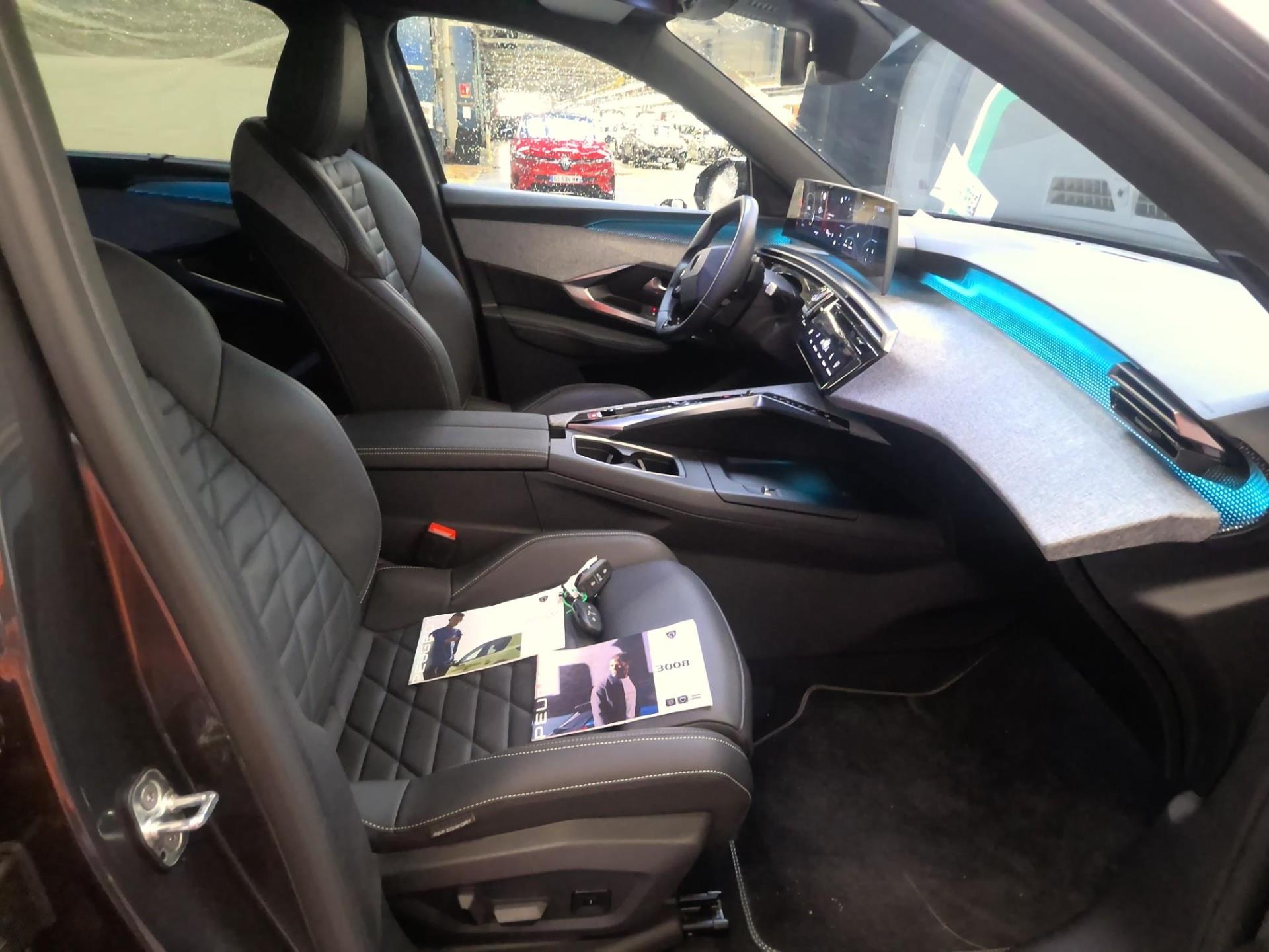Peugeot 5008 Hybrid 136 e-DCS6 GT 2024