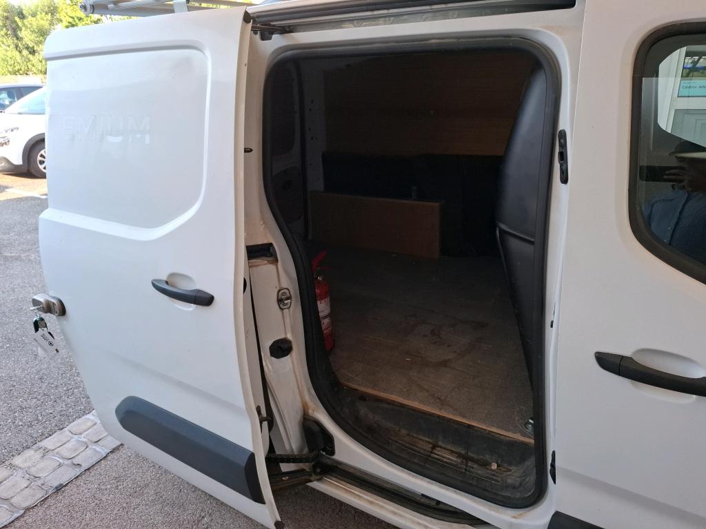 Peugeot PARTNER FOURGON STANDARD 650 KG BLUEHDI 130 S&S BVM6 ASPHALT 2021