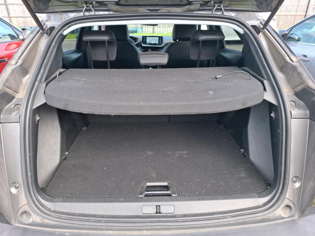 Peugeot 2008 BlueHDi 130 S&S EAT8 Roadtrip 2022