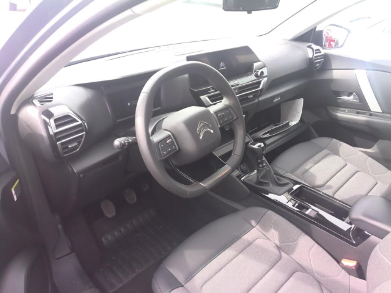 Foto Citroën C4 X 3