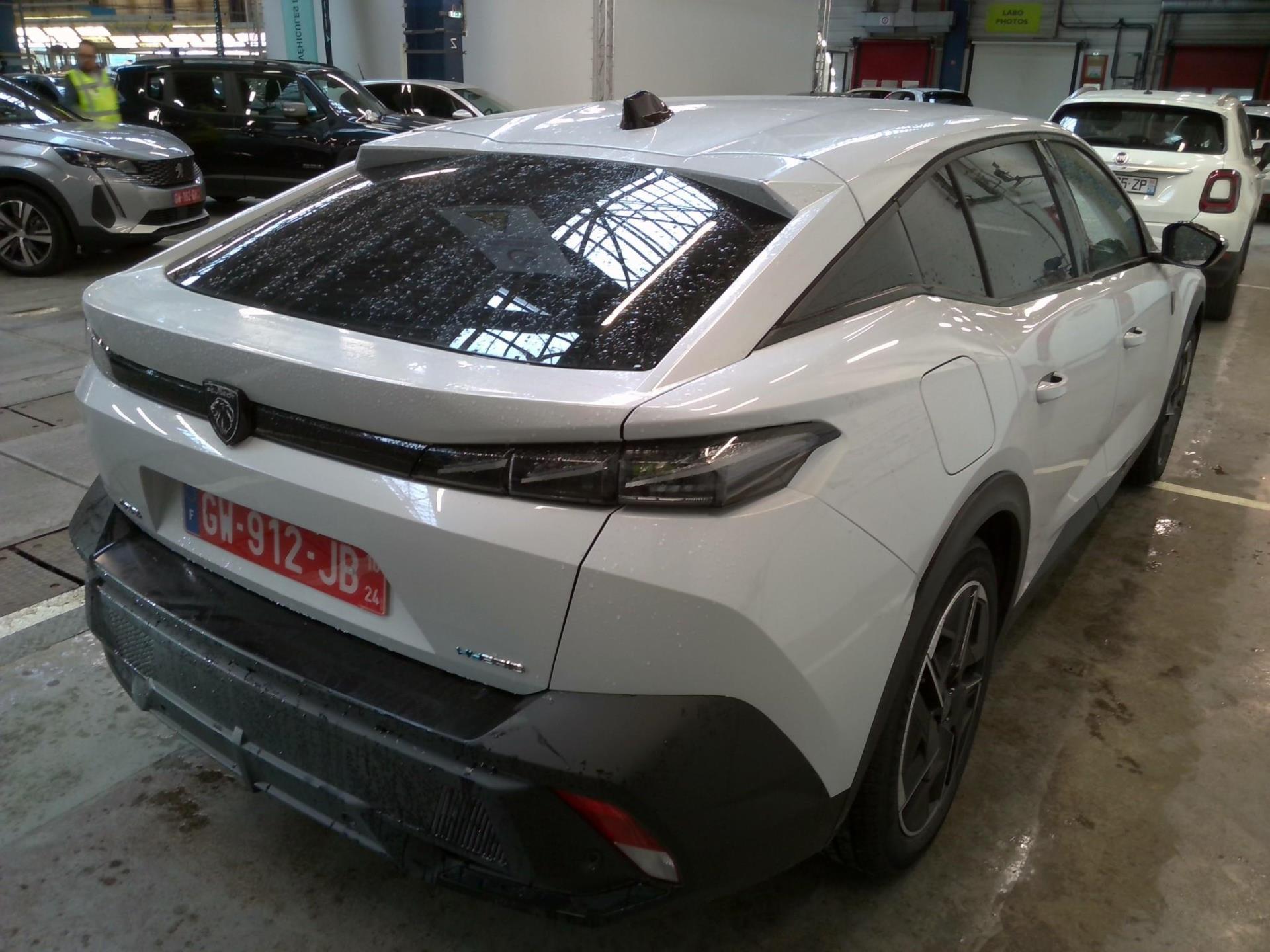 Peugeot 408 PHEV 180 e-EAT8 GT 2024