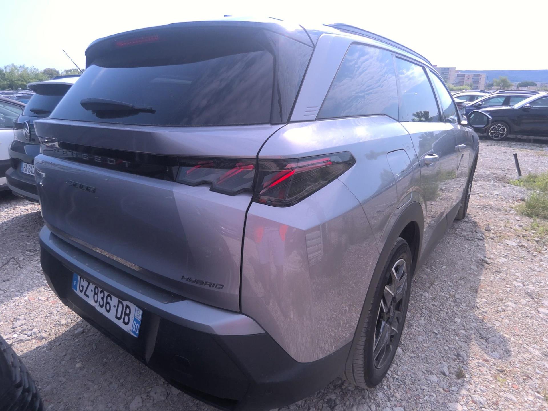 Peugeot 5008 Hybrid 136 e-DCS6 GT 2024