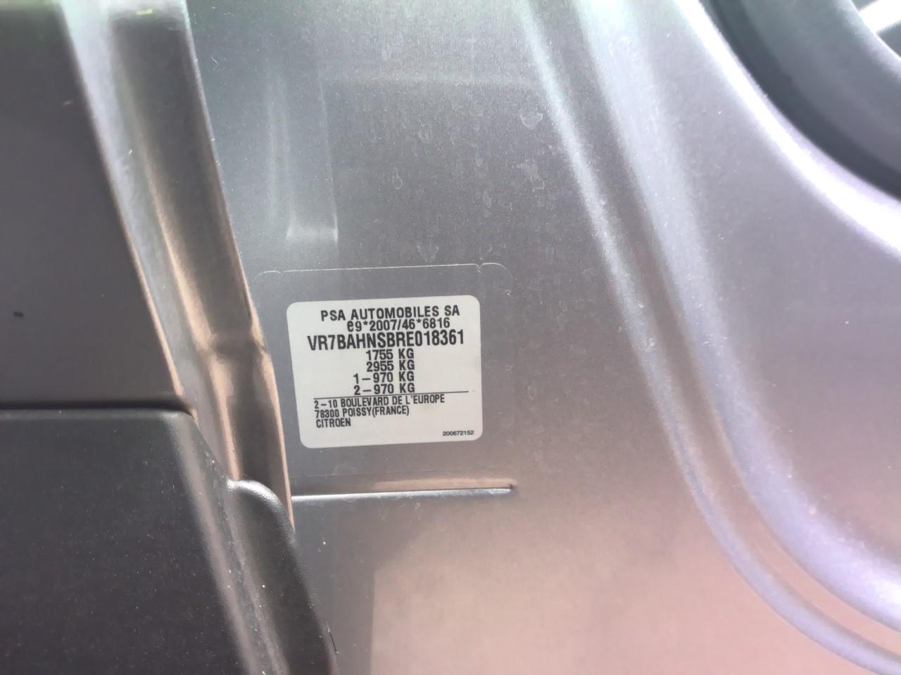Foto Citroën C4 X 11