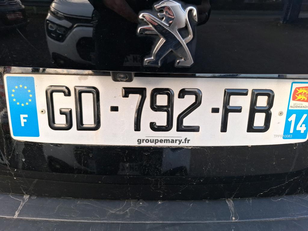Peugeot 2008 BlueHDi 130 S&S EAT8 GT Pack 2021