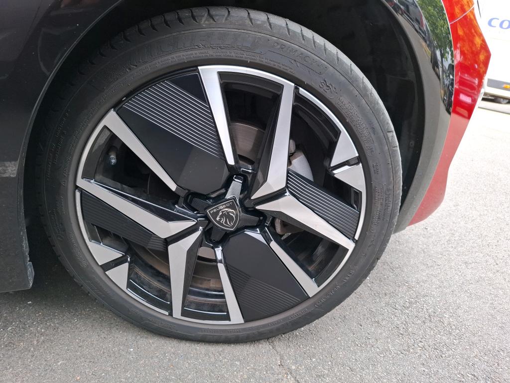 Peugeot 208 Hybrid 110 e-DCS6 GT 2025