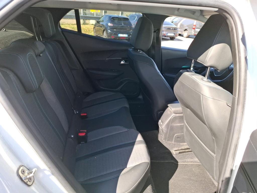 Peugeot 2008 BlueHDi 130 S&S EAT8 Allure Business 2021