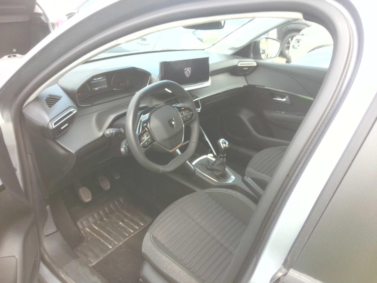 Foto Peugeot 208 3