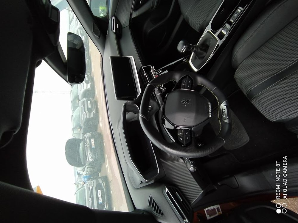 Foto Peugeot 2008 13