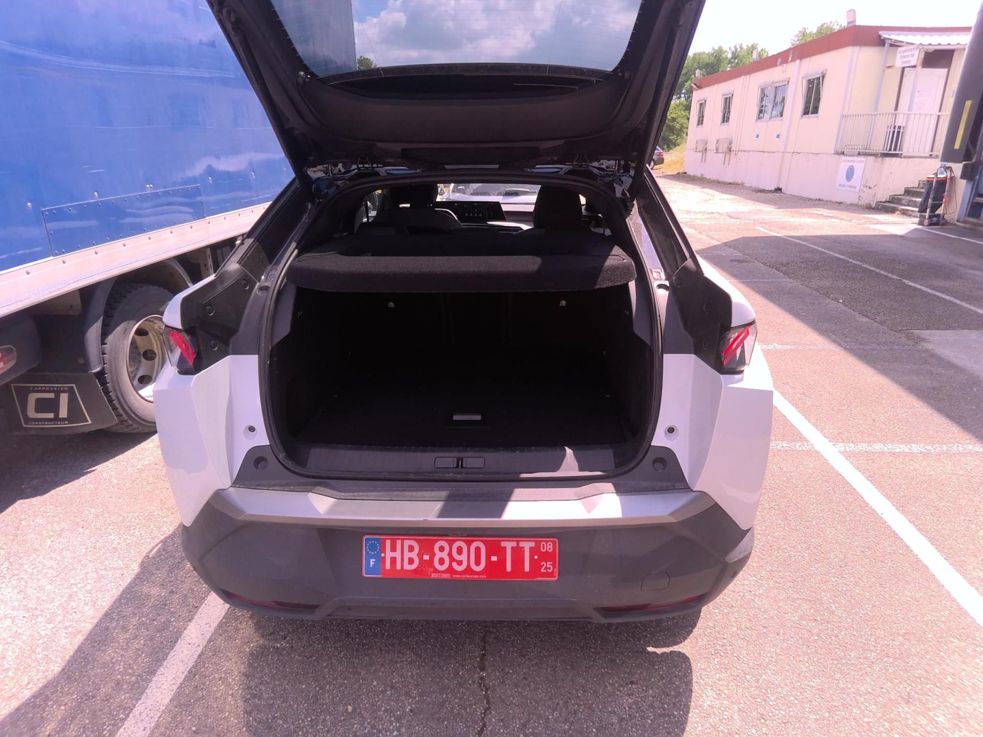 Peugeot 3008 Hybrid 136 e-DCS6 GT 2025