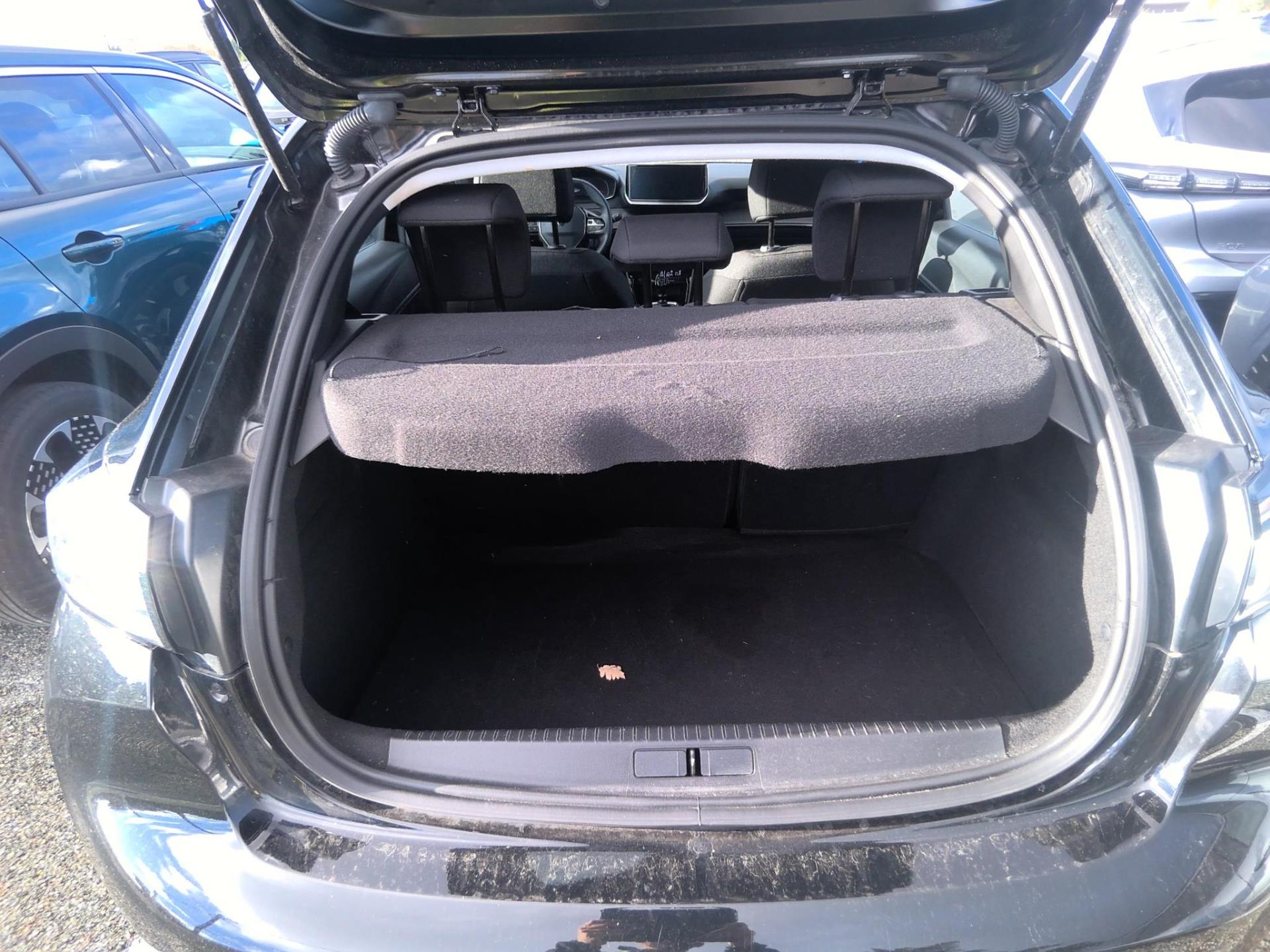 Peugeot 208 100 S&S BVM6 Style 2025