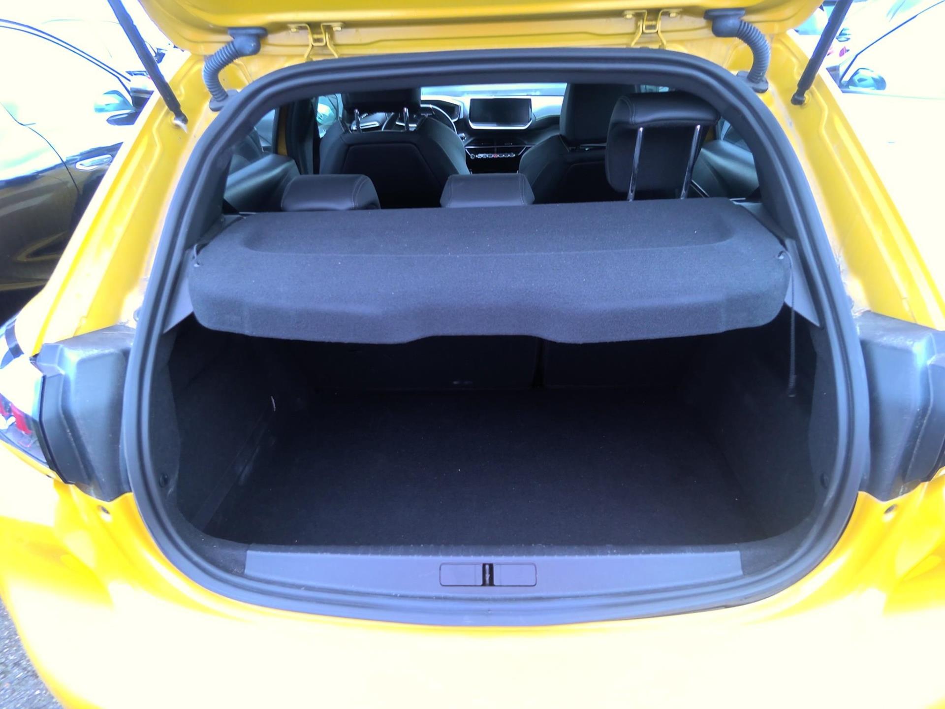 Peugeot 208 PureTech 100 S&S BVM6 GT 2023