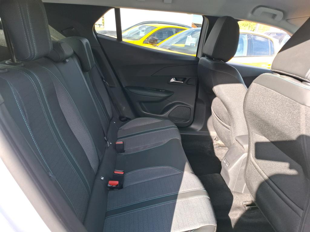 Peugeot 2008 BlueHDi 130 S&S EAT8 Allure Pack 2022