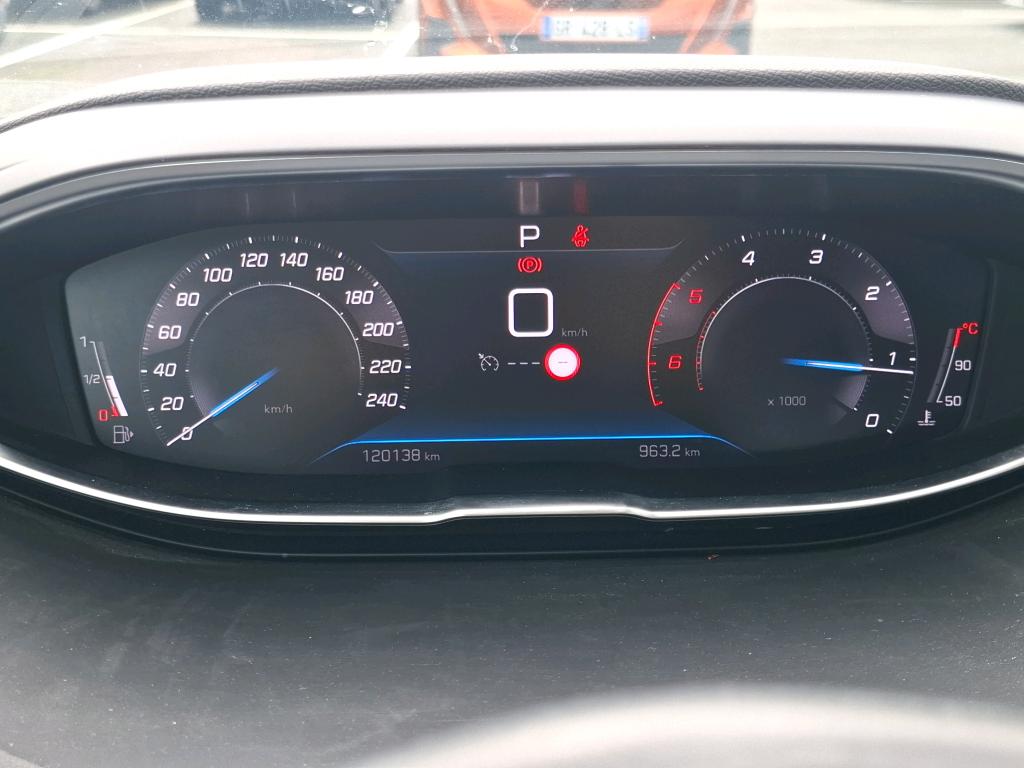 Peugeot 3008 BlueHDi 130ch S&S EAT8 Active Pack 2022