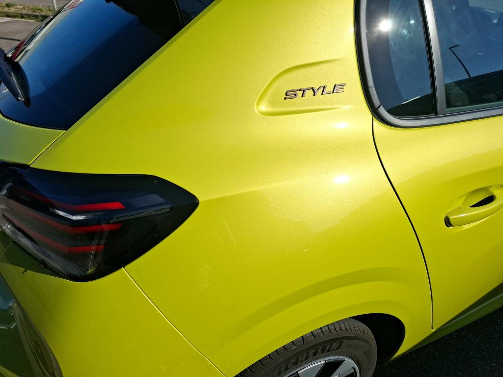 Peugeot 208 Hybrid 110 ch e-DCS6 Style 2025