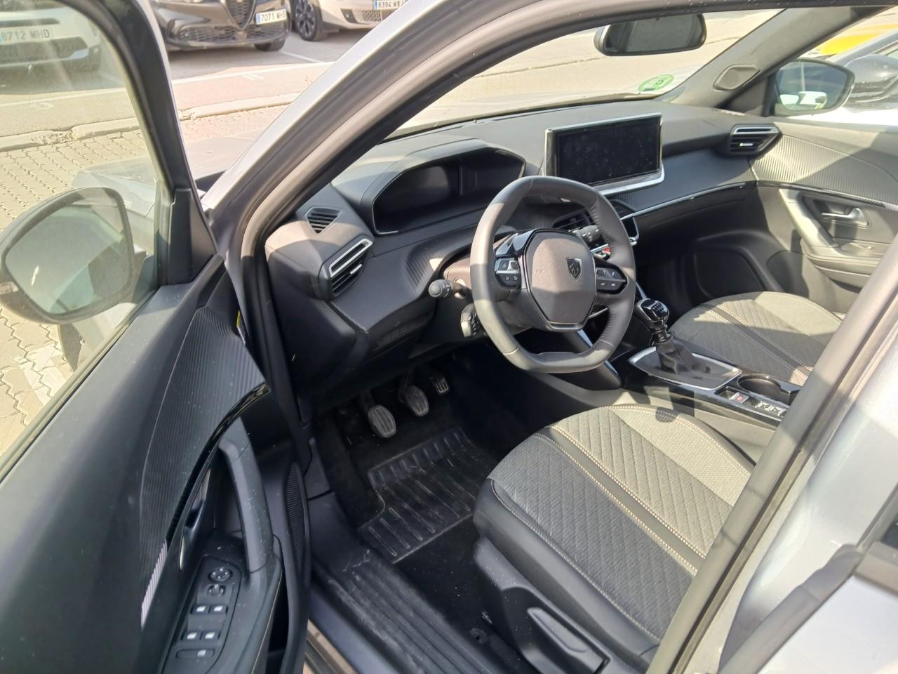Foto Peugeot 2008 6