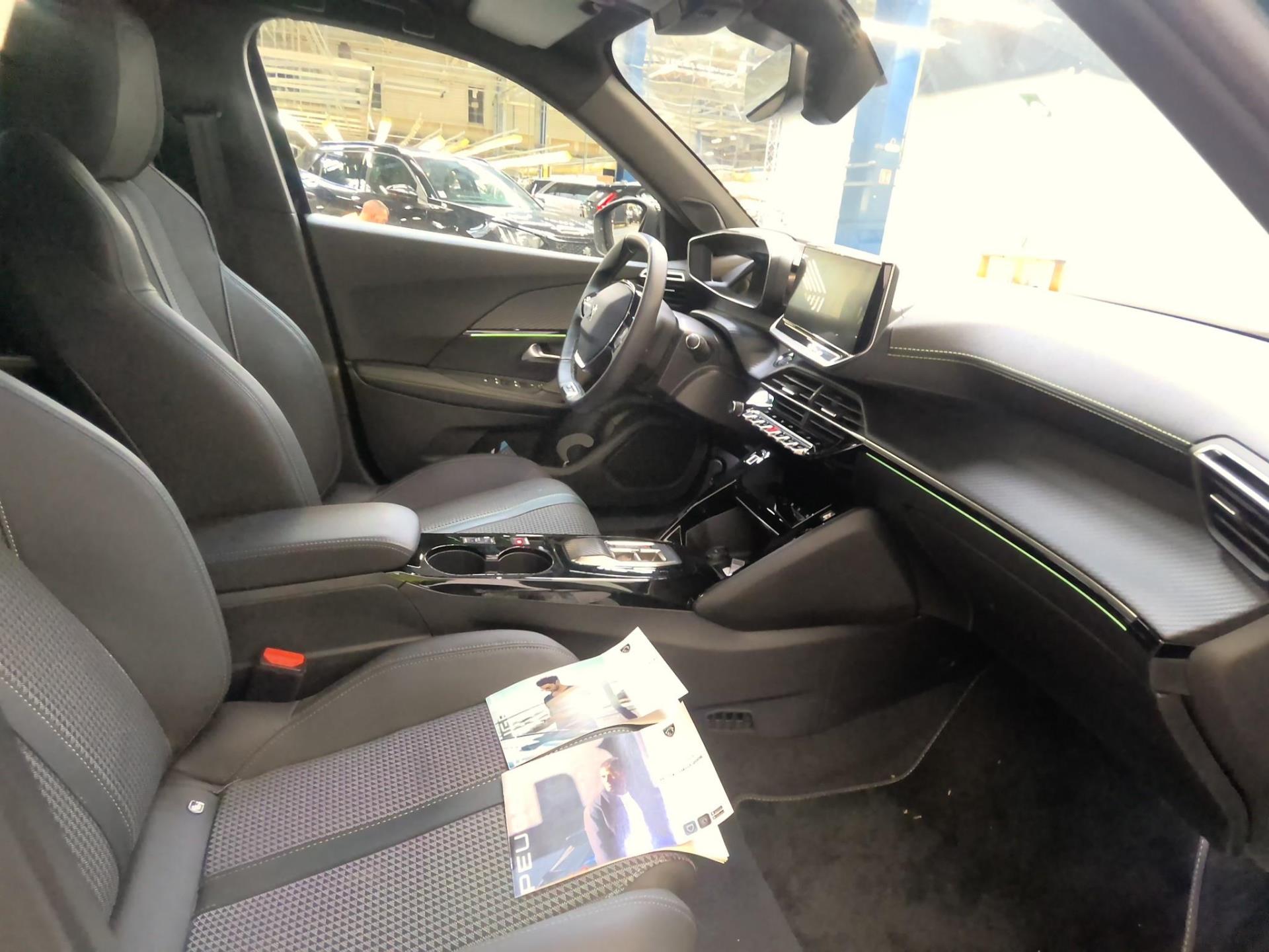Peugeot 2008 Electrique 136 ch GT 2022