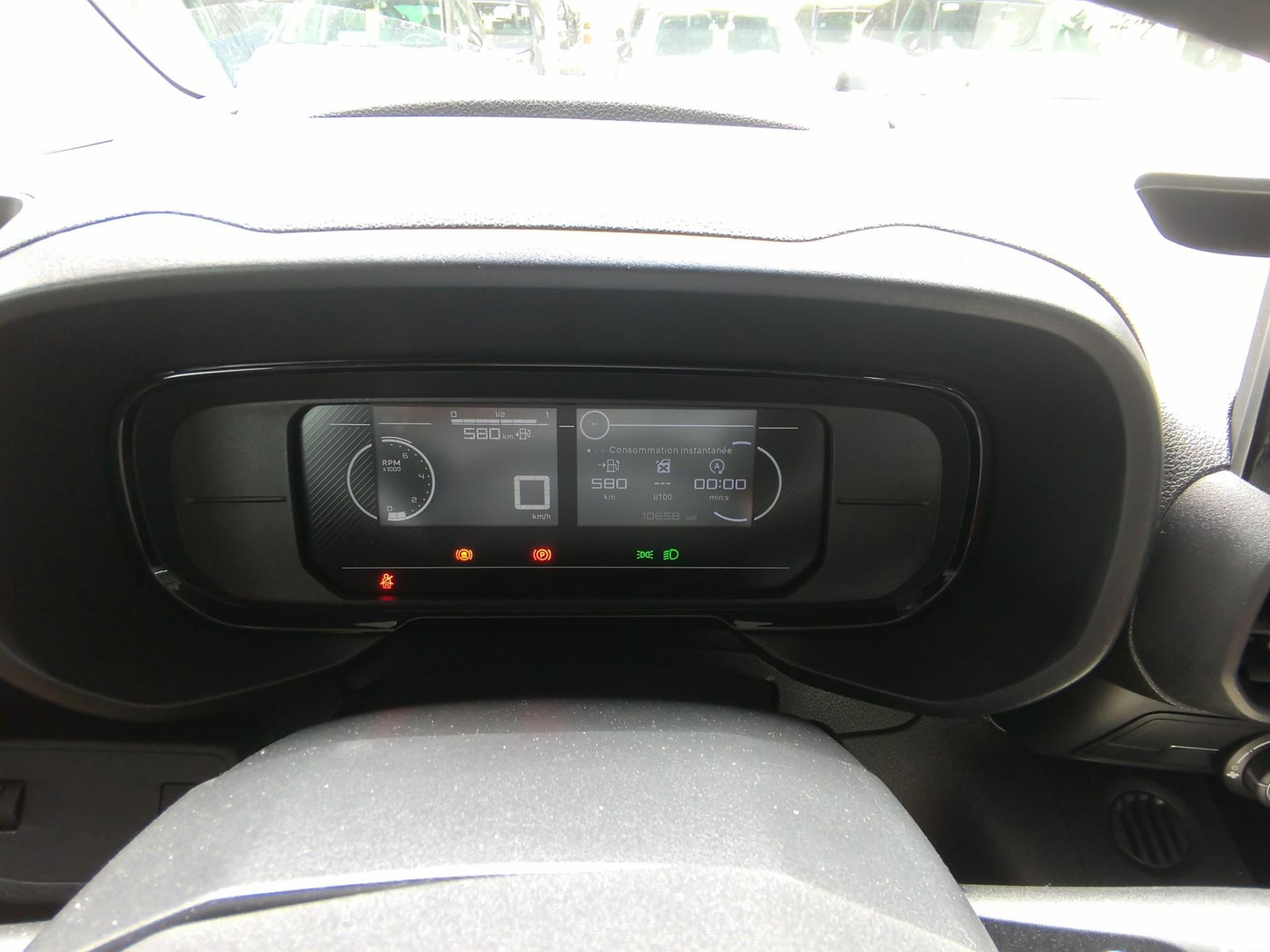 Citroen e-Berlingo Taille M 136 ch 54 kWh Plus 2025