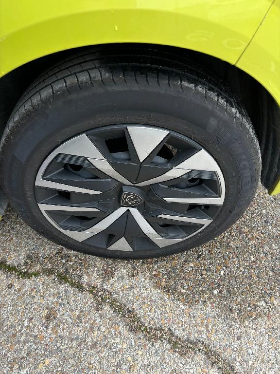 Foto Peugeot 208 24