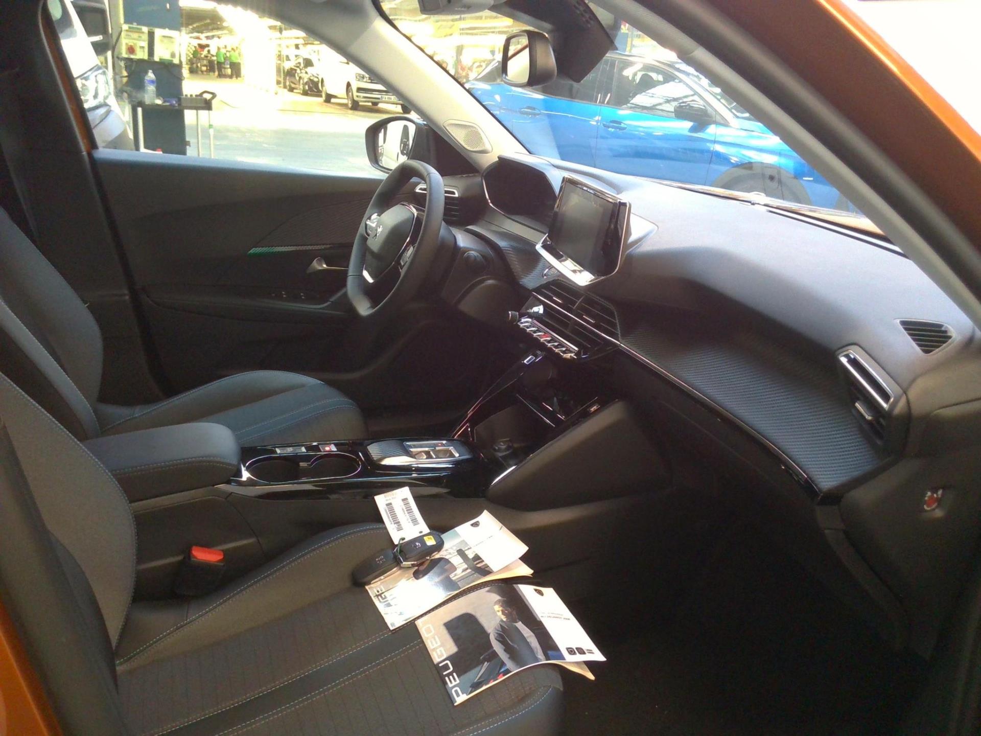 Peugeot 2008 Electrique 136 ch Allure 2022